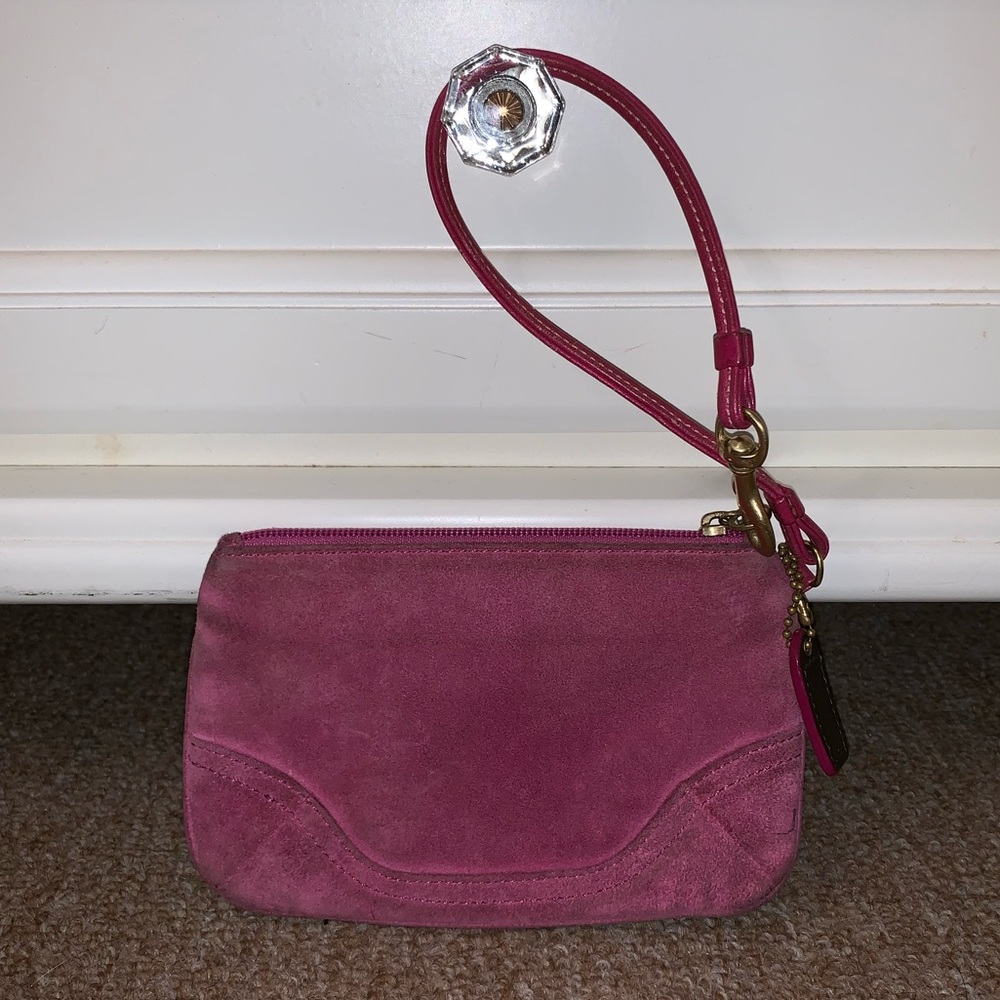 •Coach• Wristlet - Picture 2 of 4